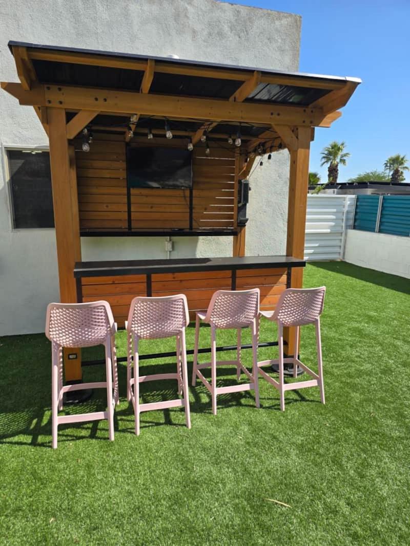 The Pink Paloma - A Barbie Inspired Villa In Palm Springs Eksteriør bilde