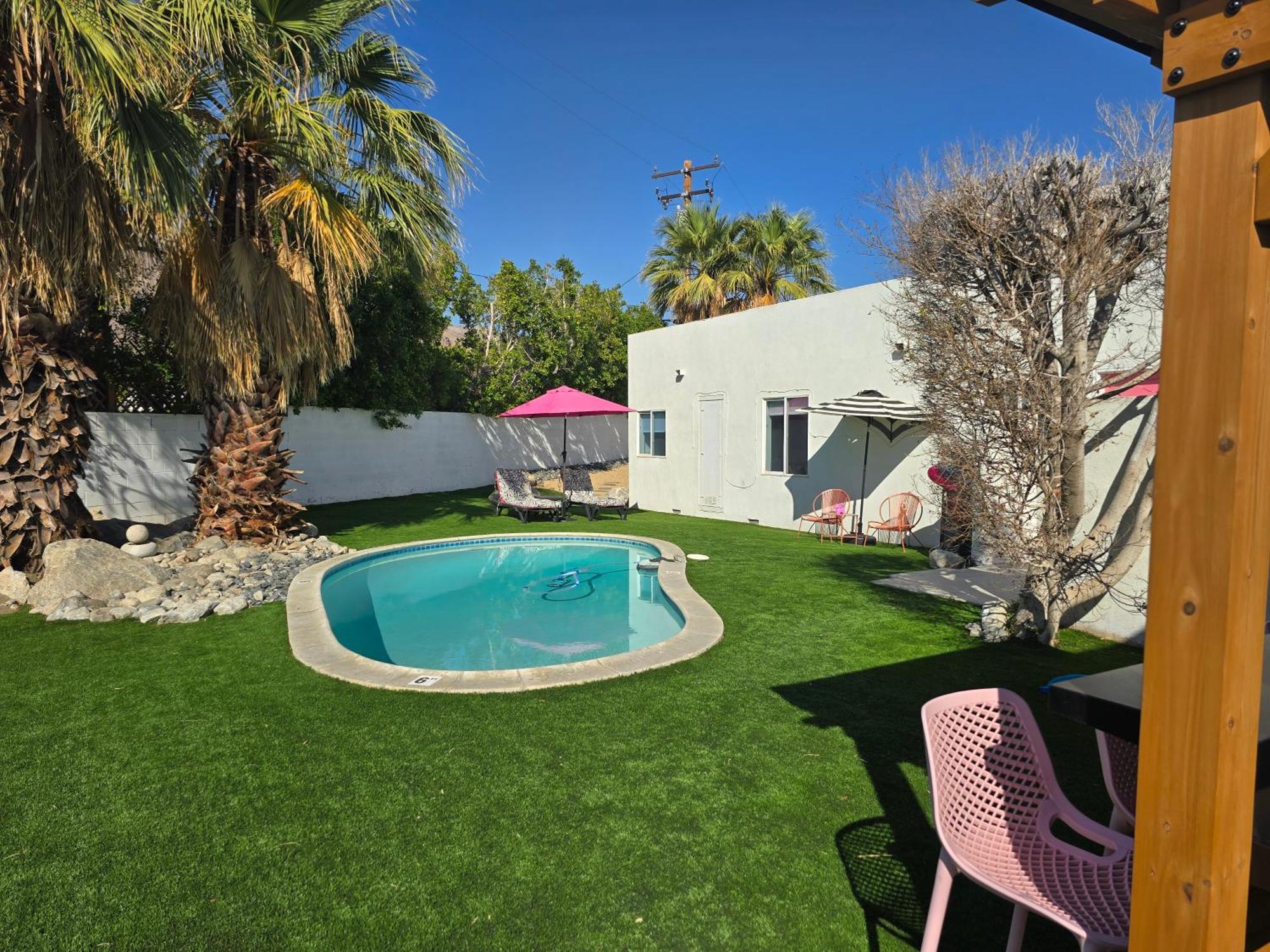 The Pink Paloma - A Barbie Inspired Villa In Palm Springs Eksteriør bilde